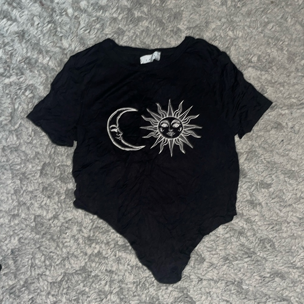 MOON & SUN CROP TOP